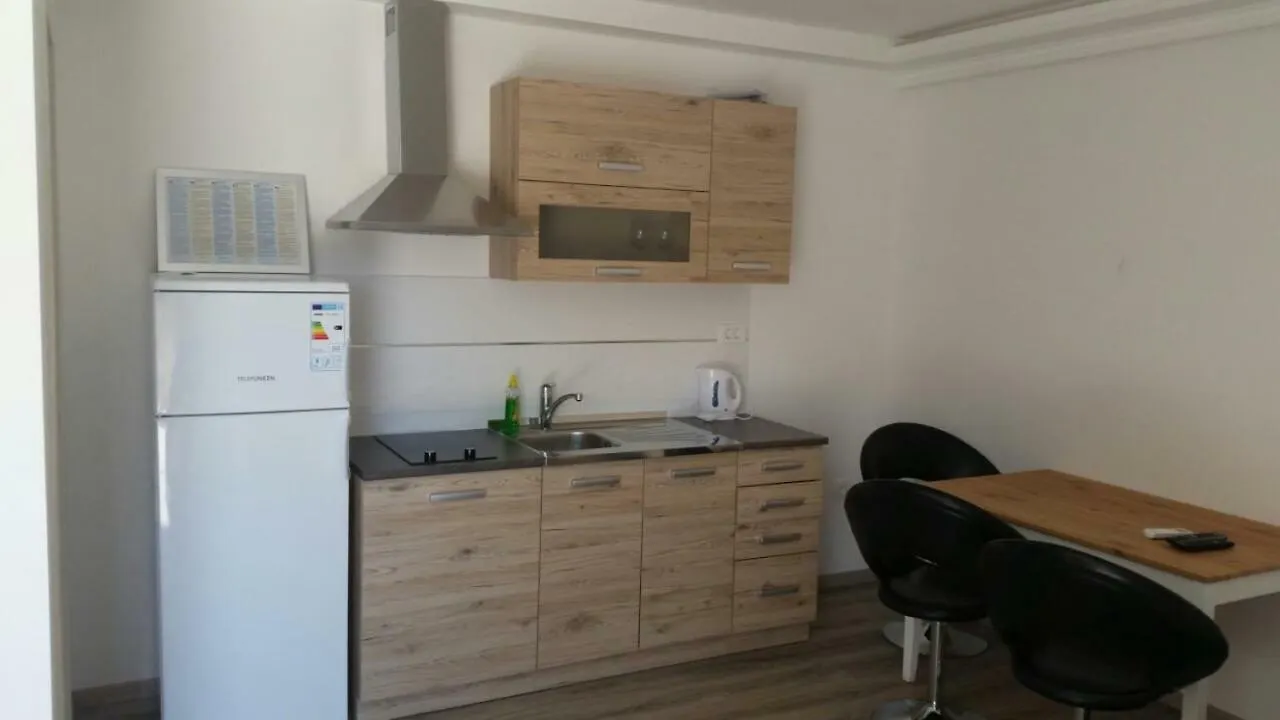Apartments Nogic Peroj