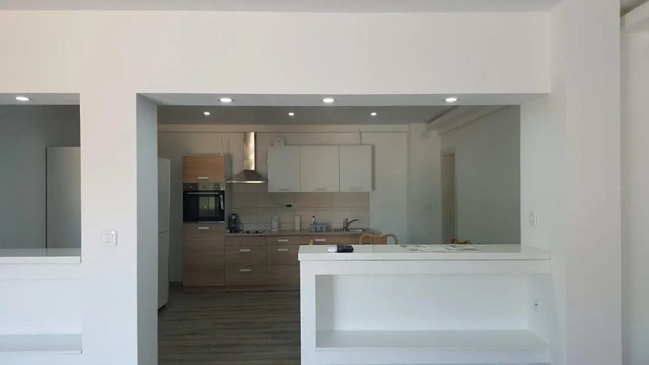 Apartments Nogic Peroj